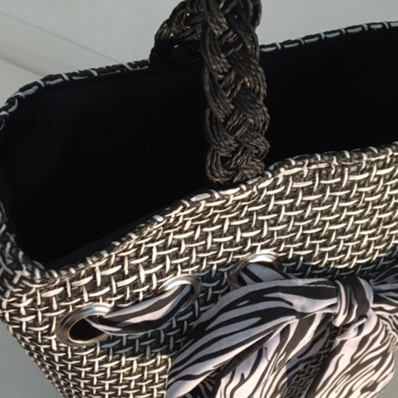 Ladies Straw Scarf Tote - Picture 3 of 3